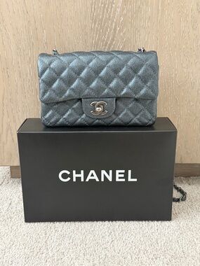 CHANEL Quilted Mini Flap Shoulder Bag in Metallic Silver-Gray